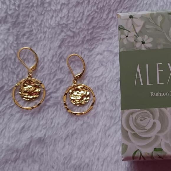 Women Gold and Silver Circle Drop Dangle Leverback Earrings Jewelry - Picture 3 of 5